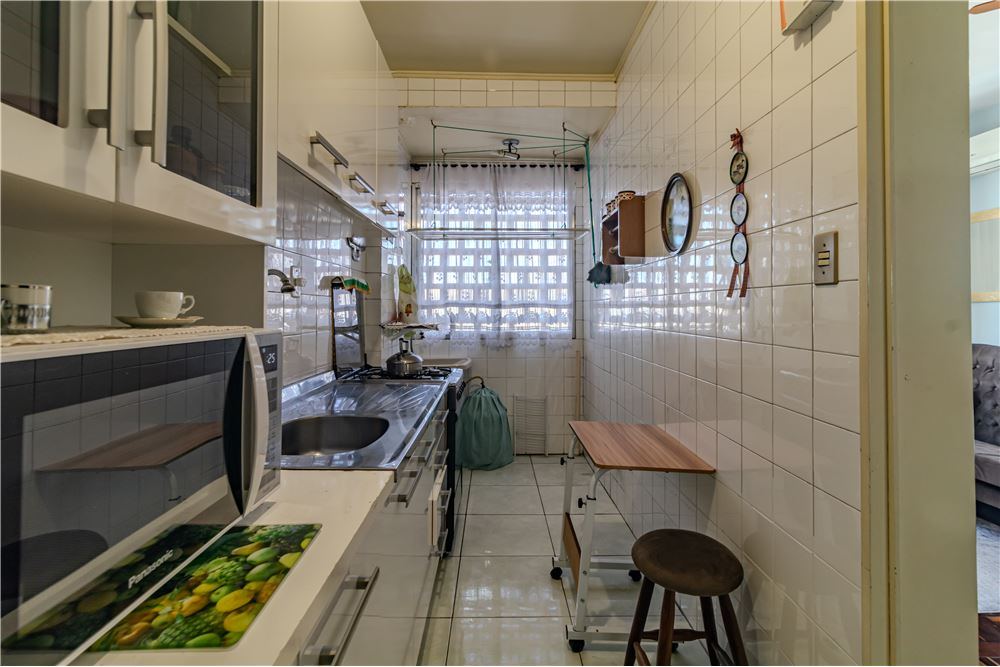 Apartamento à venda com 1 quarto, 42m² - Foto 8