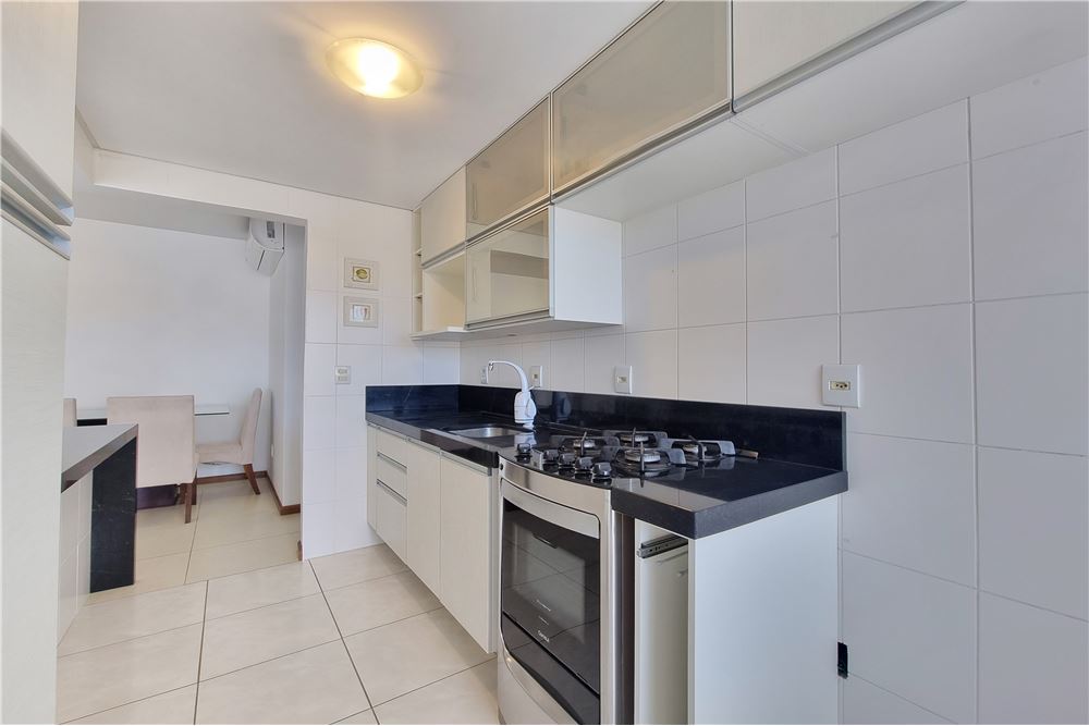 Apartamento à venda com 2 quartos, 104m² - Foto 16