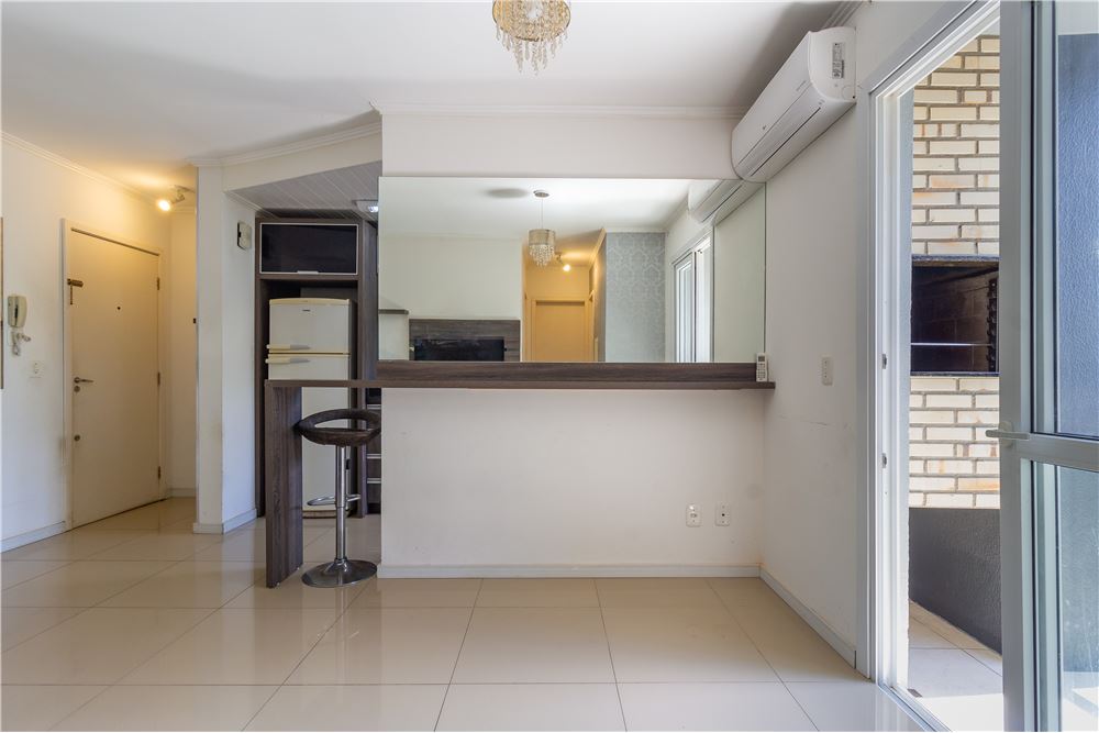 Apartamento à venda com 2 quartos, 76m² - Foto 13