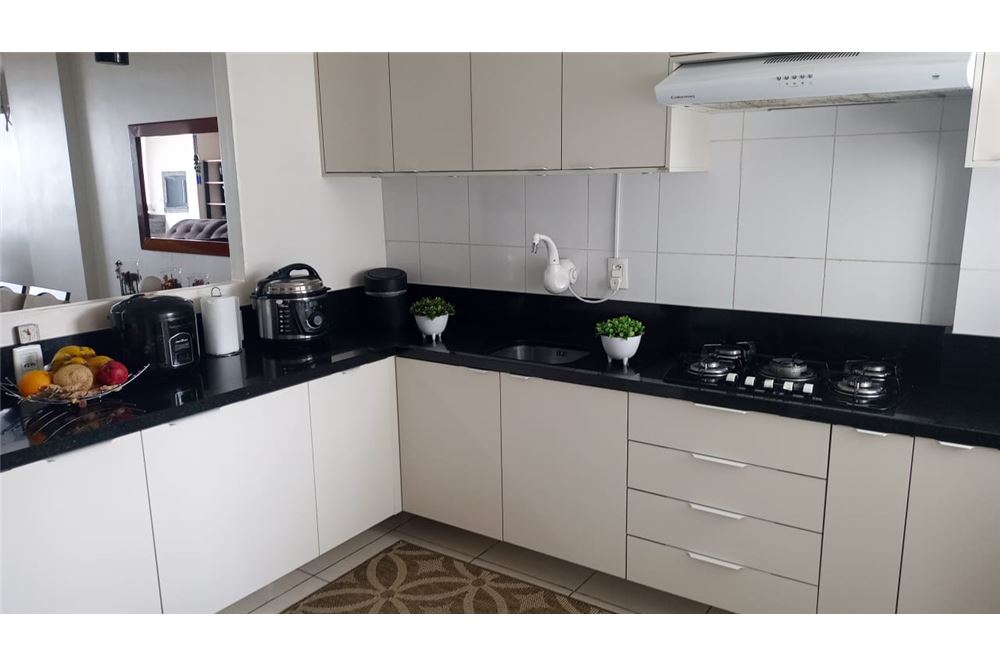 Apartamento à venda com 3 quartos, 149m² - Foto 4