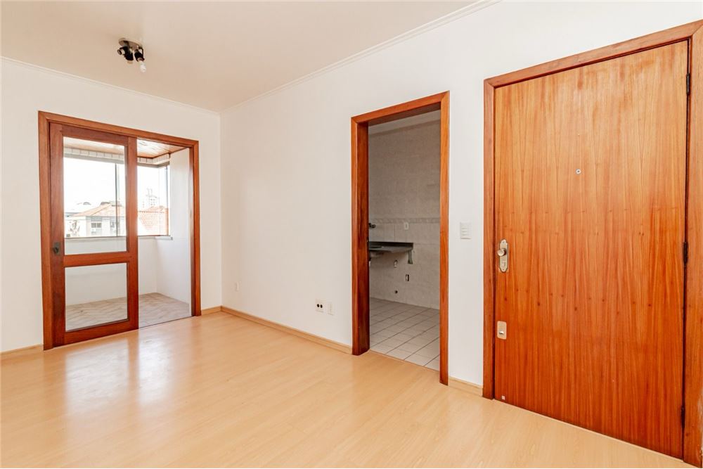 Apartamento à venda com 2 quartos, 95m² - Foto 1