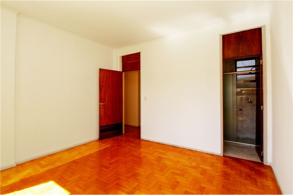 Apartamento à venda com 4 quartos, 186m² - Foto 15