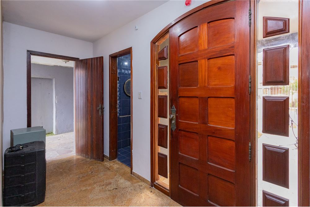 Casa à venda com 5 quartos, 350m² - Foto 11