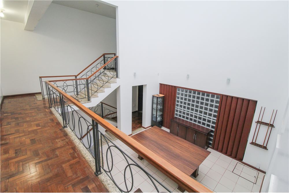 Casa à venda com 4 quartos, 370m² - Foto 5