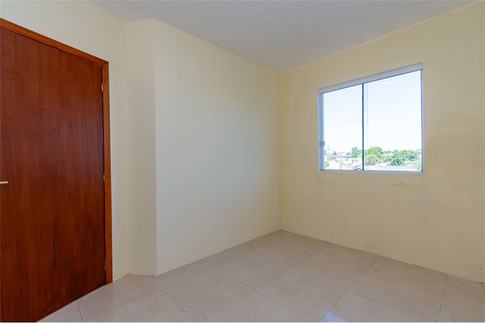 Casa à venda com 2 quartos, 70m² - Foto 14