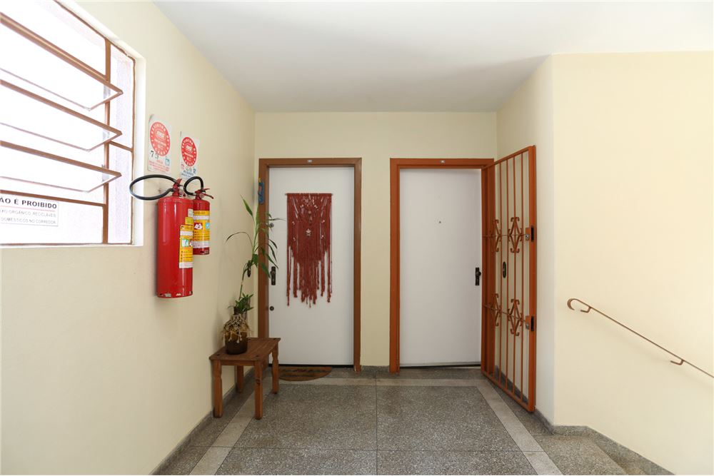 Apartamento à venda com 2 quartos, 58m² - Foto 5