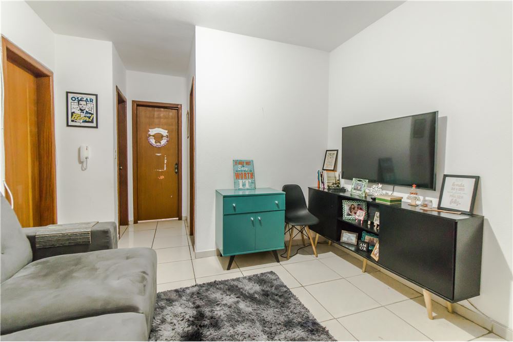 Apartamento à venda com 2 quartos, 68m² - Foto 4