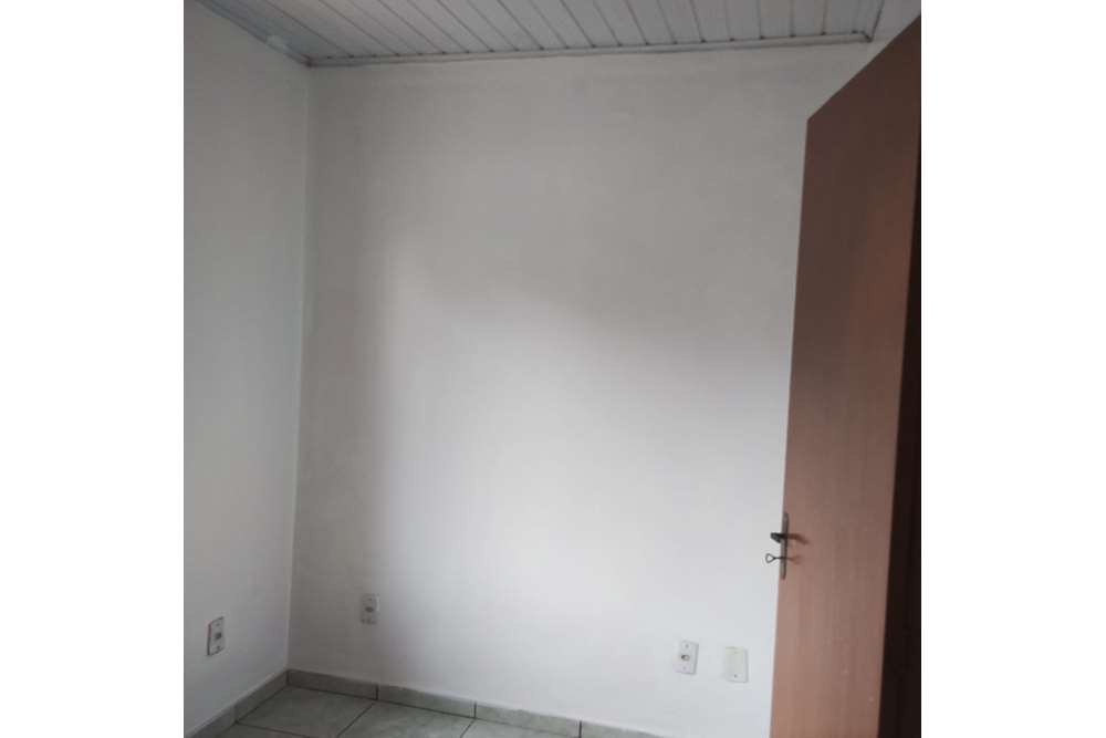 Casa à venda com 2 quartos, 70m² - Foto 5