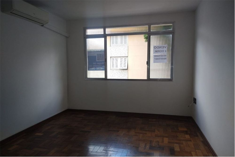 Apartamento à venda com 2 quartos, 64m² - Foto 3