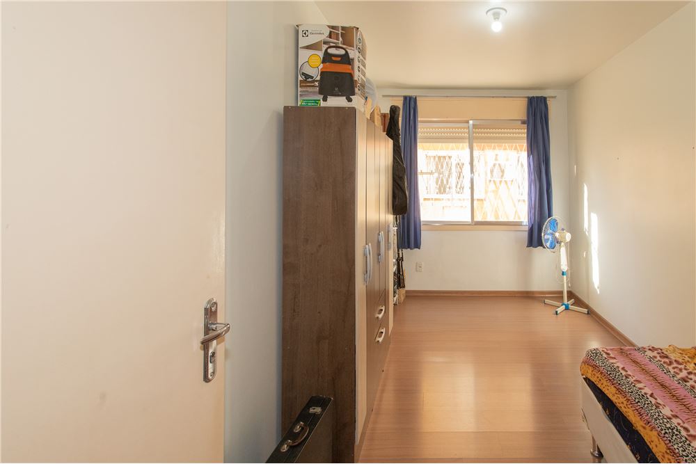 Apartamento à venda com 2 quartos, 70m² - Foto 11