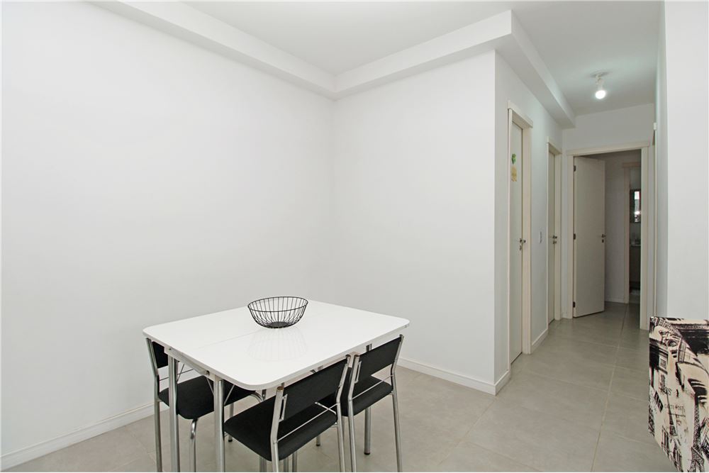 Apartamento à venda com 3 quartos, 140m² - Foto 9