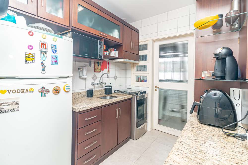 Apartamento à venda com 2 quartos, 70m² - Foto 13