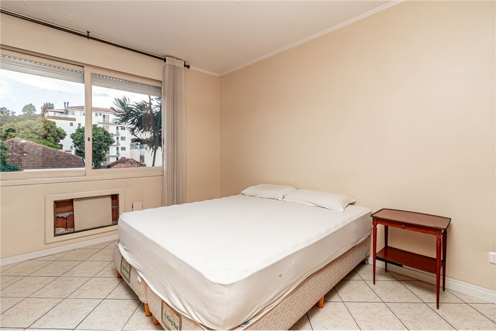 Apartamento à venda com 2 quartos, 77m² - Foto 11