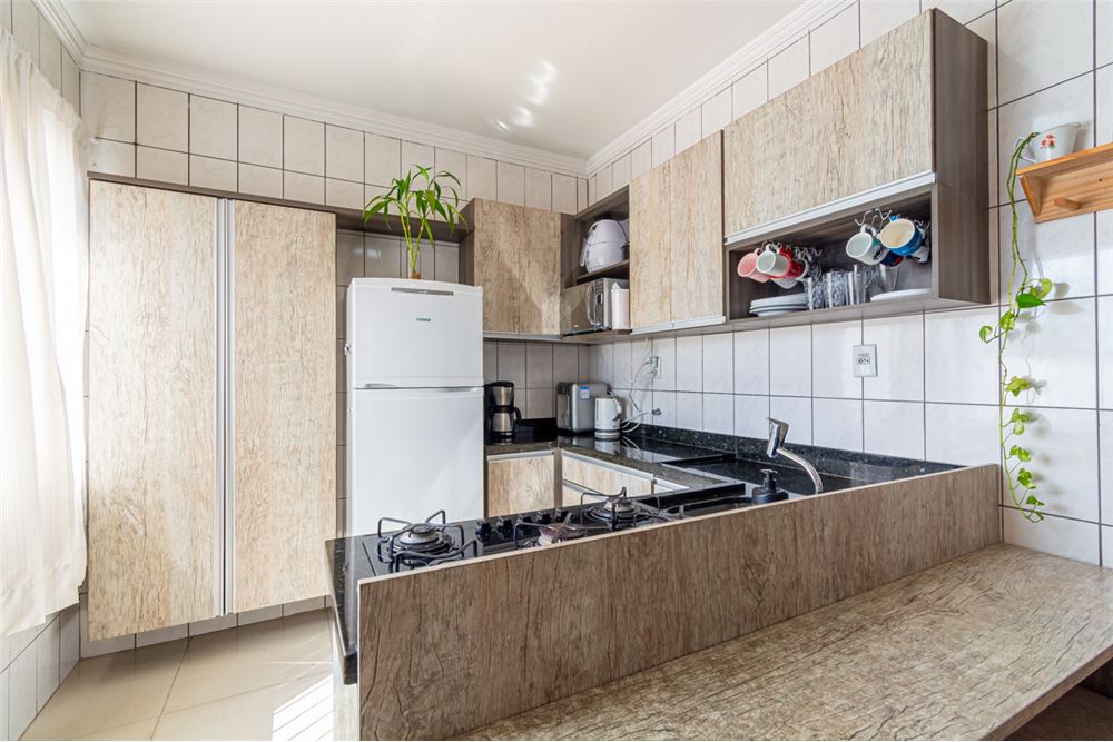 Casa à venda com 4 quartos, 250m² - Foto 5