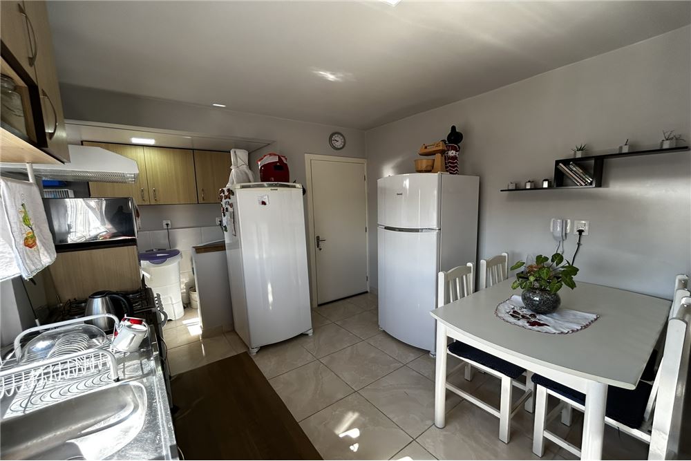 Apartamento à venda com 2 quartos, 70m² - Foto 7