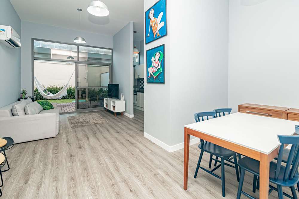 Apartamento à venda com 2 quartos, 155m² - Foto 1