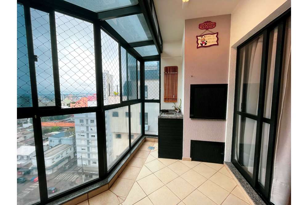 Apartamento à venda com 3 quartos, 236m² - Foto 5