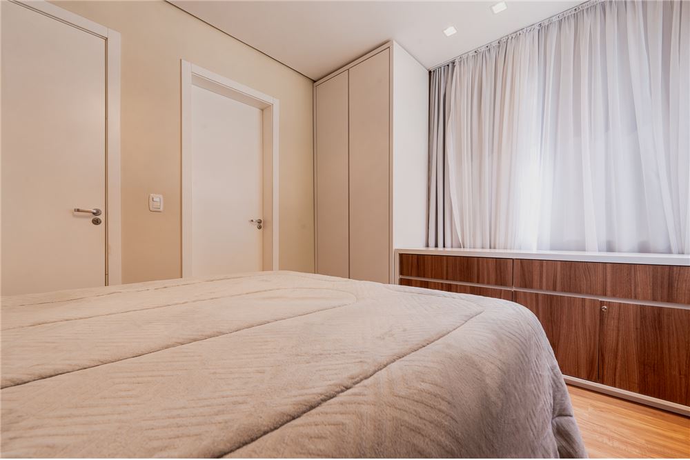 Apartamento à venda com 2 quartos, 83m² - Foto 13