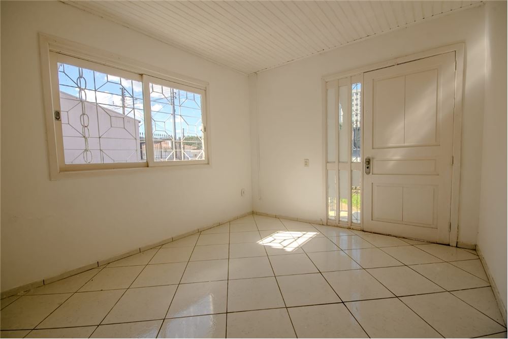 Casa à venda com 3 quartos, 240m² - Foto 5