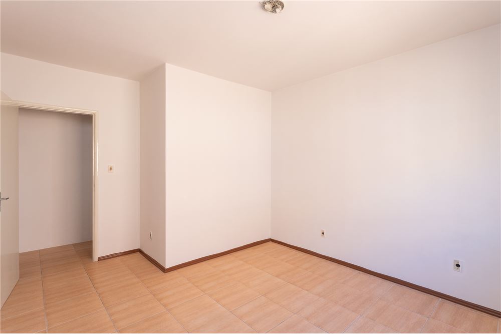 Apartamento à venda com 2 quartos, 70m² - Foto 6