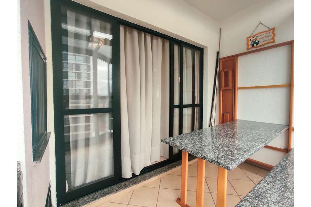 Apartamento à venda com 3 quartos, 236m² - Foto 6