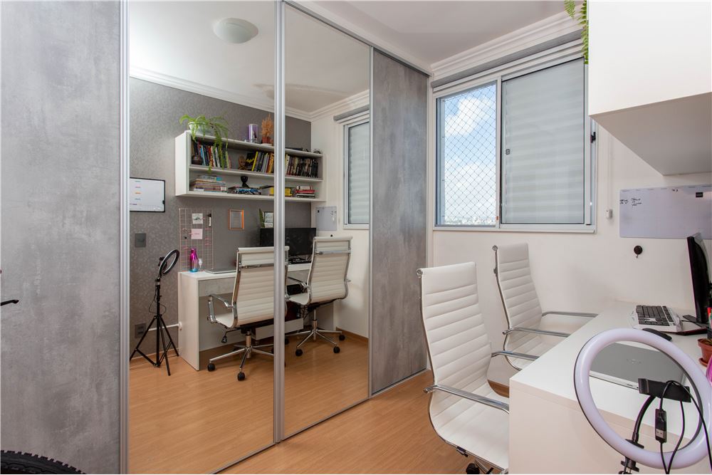 Apartamento à venda com 2 quartos, 45m² - Foto 10