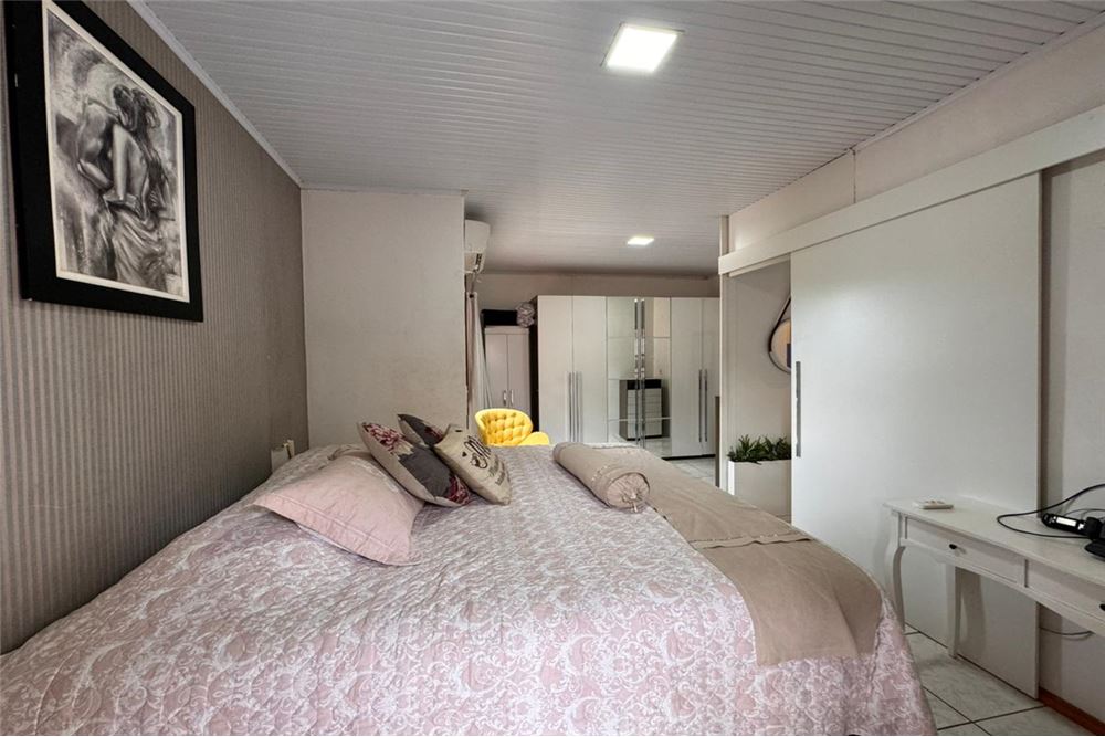 Casa à venda com 3 quartos, 119m² - Foto 6