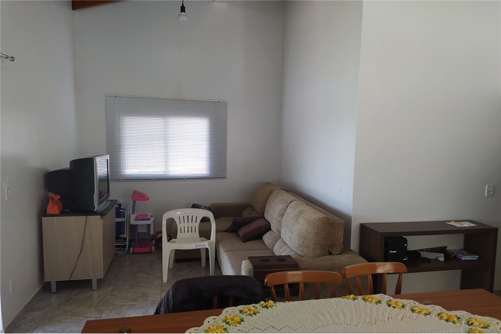 Casa à venda com 1 quarto, 250m² - Foto 8