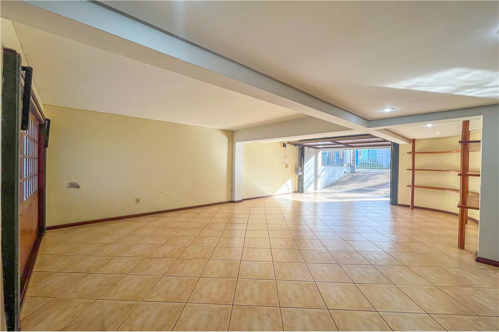 Casa à venda com 4 quartos, 330m² - Foto 14