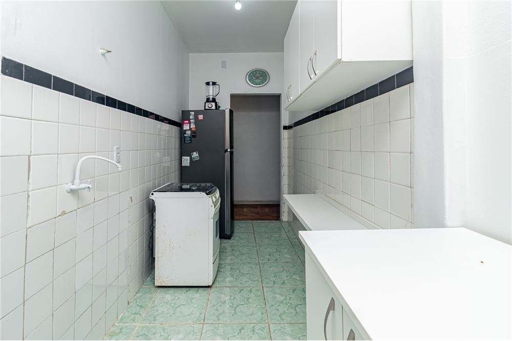 Apartamento à venda com 2 quartos, 70m² - Foto 7