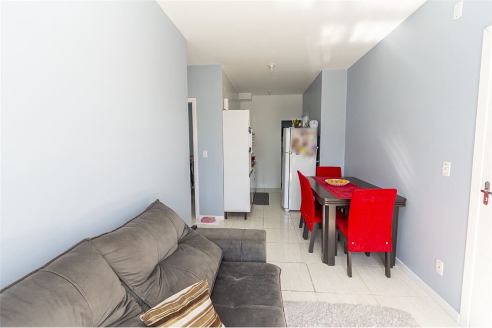 Apartamento à venda com 2 quartos, 60m² - Foto 3