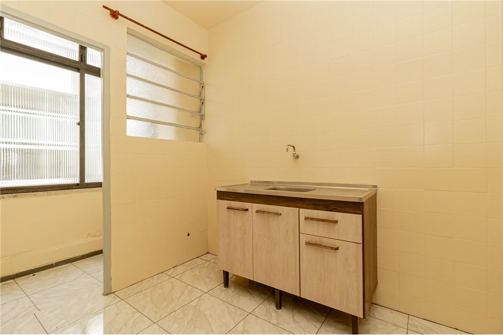 Apartamento à venda com 2 quartos, 61m² - Foto 11