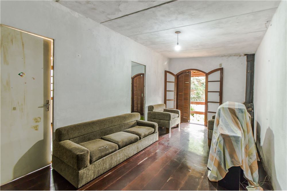 Casa à venda com 3 quartos, 300m² - Foto 8