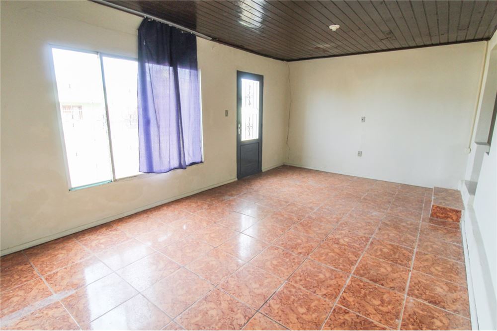 Casa à venda com 3 quartos, 125m² - Foto 2