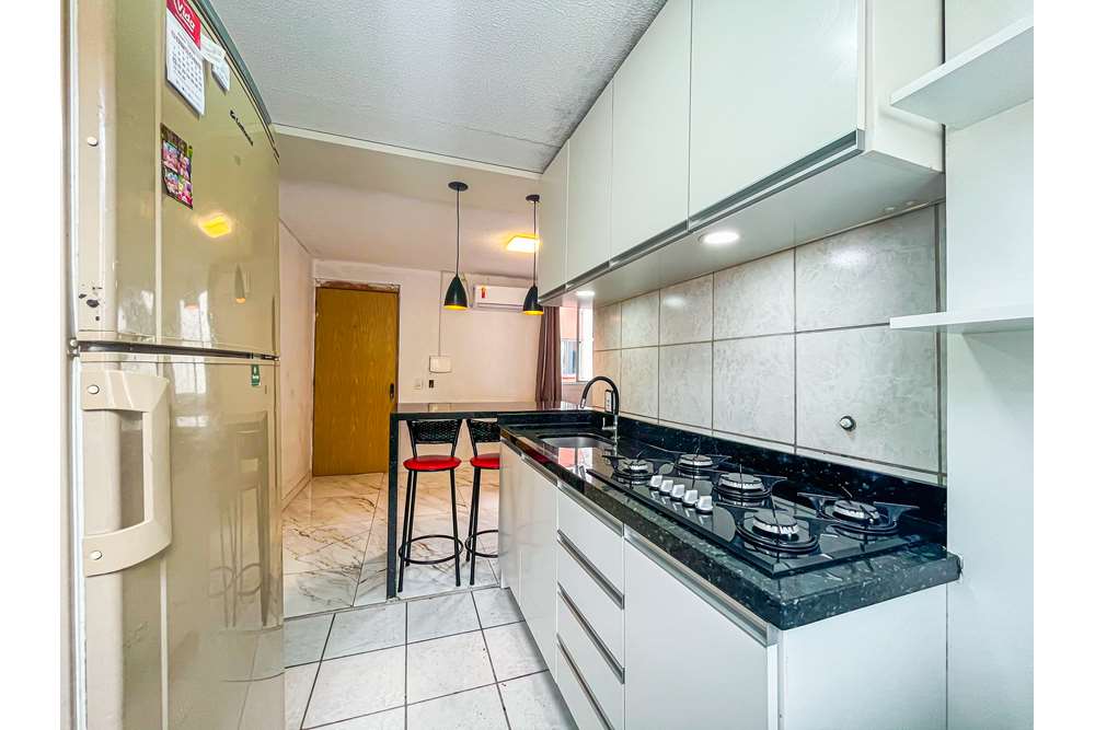 Apartamento à venda com 2 quartos, 43m² - Foto 2