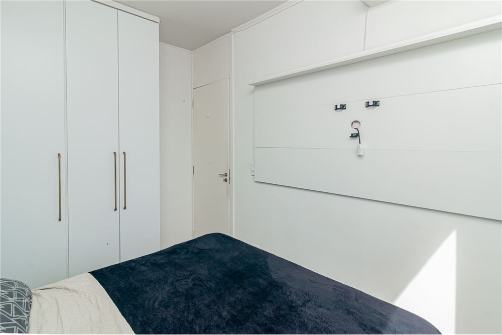 Apartamento à venda com 2 quartos, 43m² - Foto 18