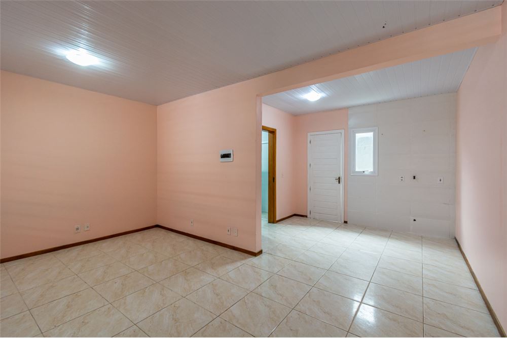 Casa à venda com 1 quarto, 93m² - Foto 4