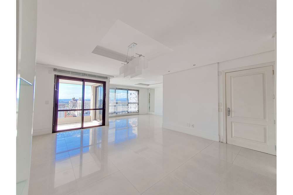 Apartamento à venda com 4 quartos, 220m² - Foto 3