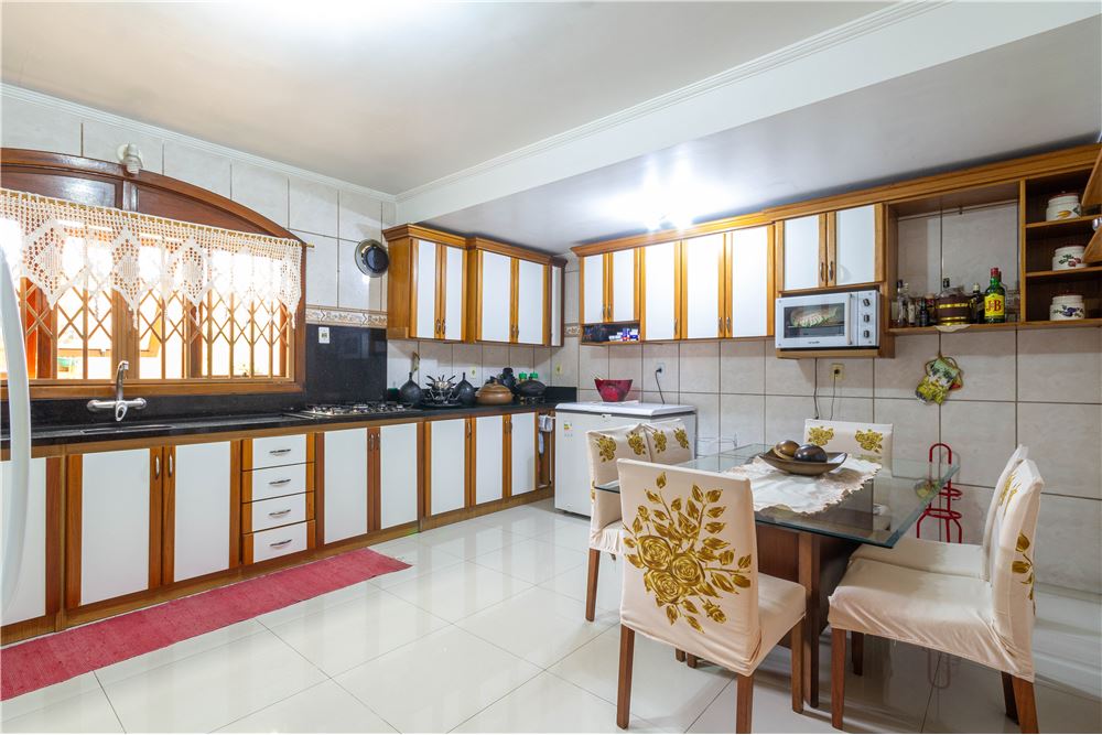 Casa à venda com 4 quartos, 286m² - Foto 15