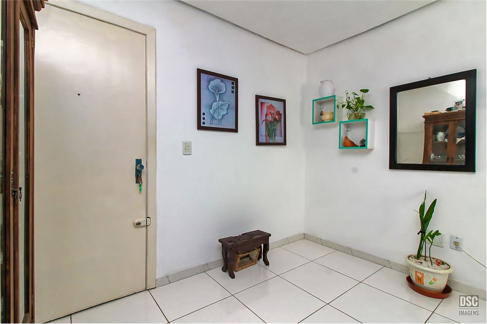 Apartamento à venda com 1 quarto, 30m² - Foto 7