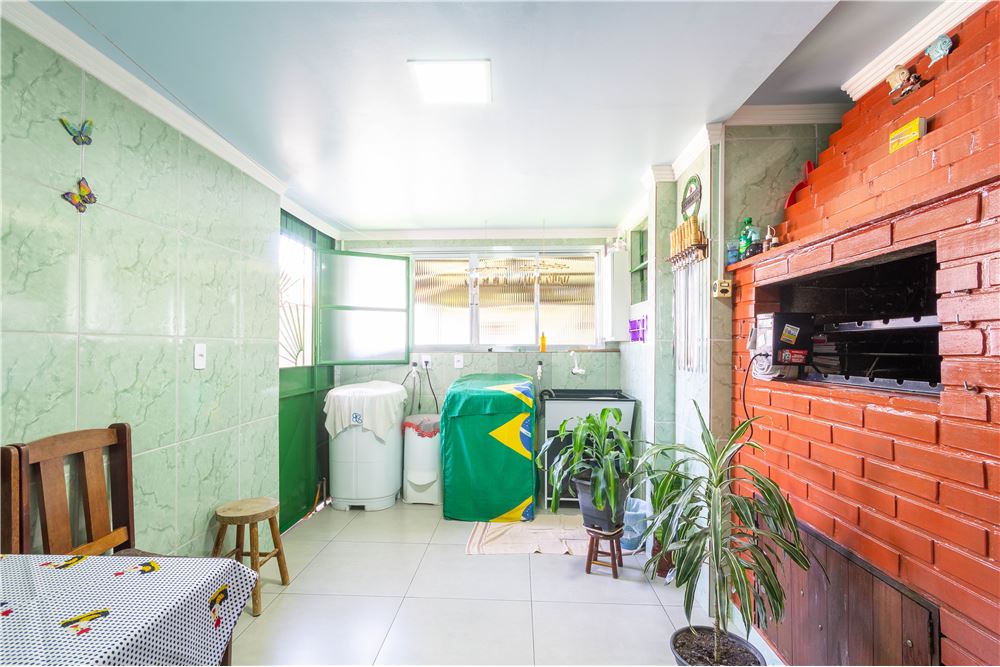 Casa à venda com 1 quarto, 300m² - Foto 13