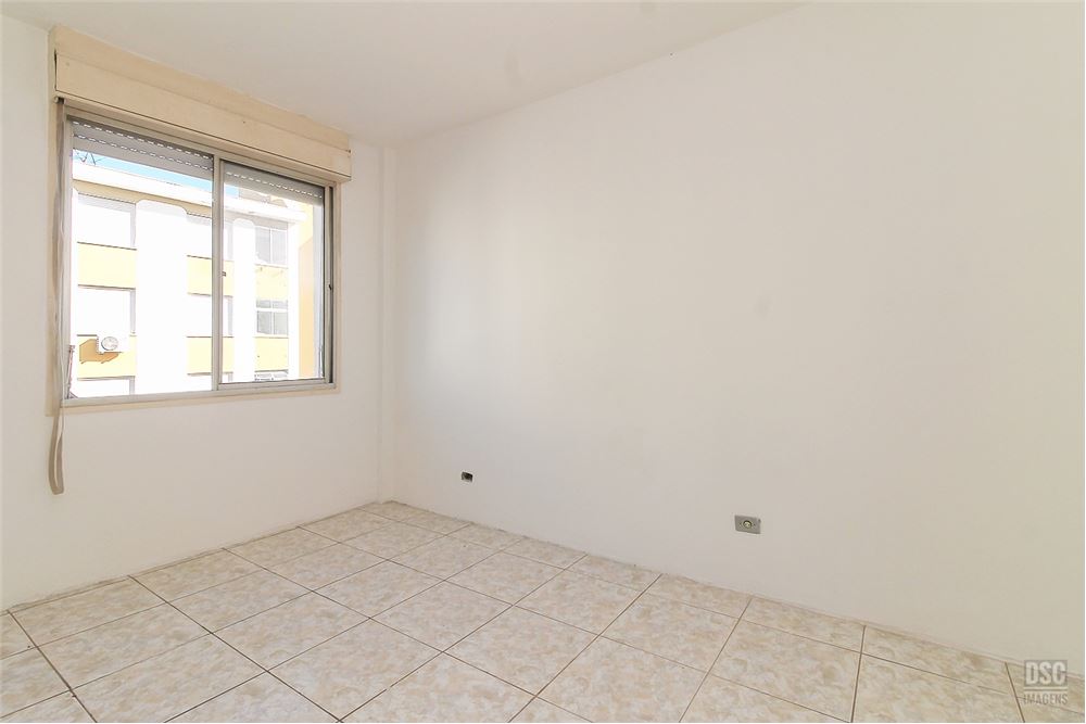 Apartamento à venda com 1 quarto, 40m² - Foto 2