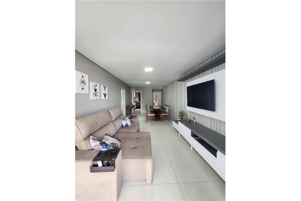 Apartamento à venda com 3 quartos, 122m² - Foto 1