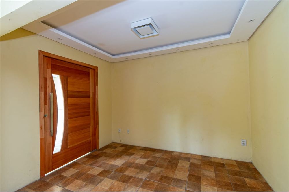 Casa à venda com 3 quartos, 80m² - Foto 3