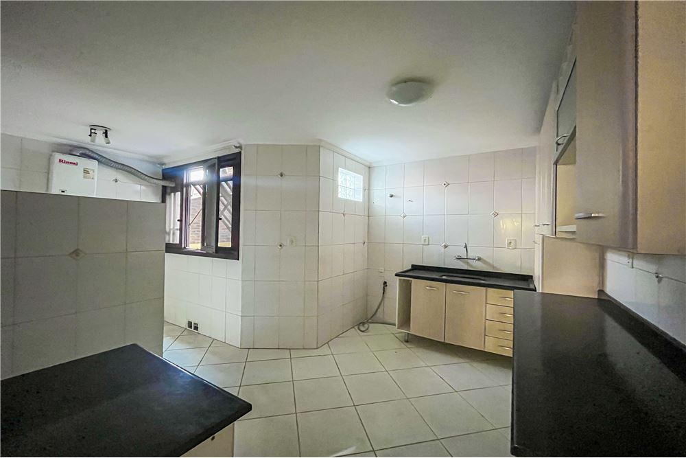 Apartamento à venda com 3 quartos, 175m² - Foto 15