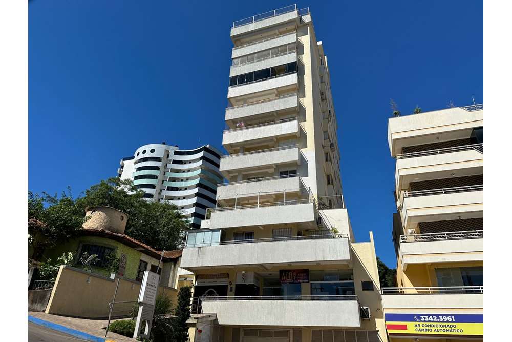 Apartamento à venda com 3 quartos, 120m² - Foto 1