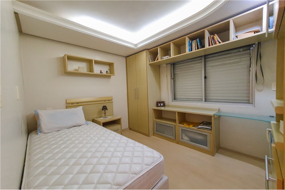 Apartamento à venda com 3 quartos, 185m² - Foto 9