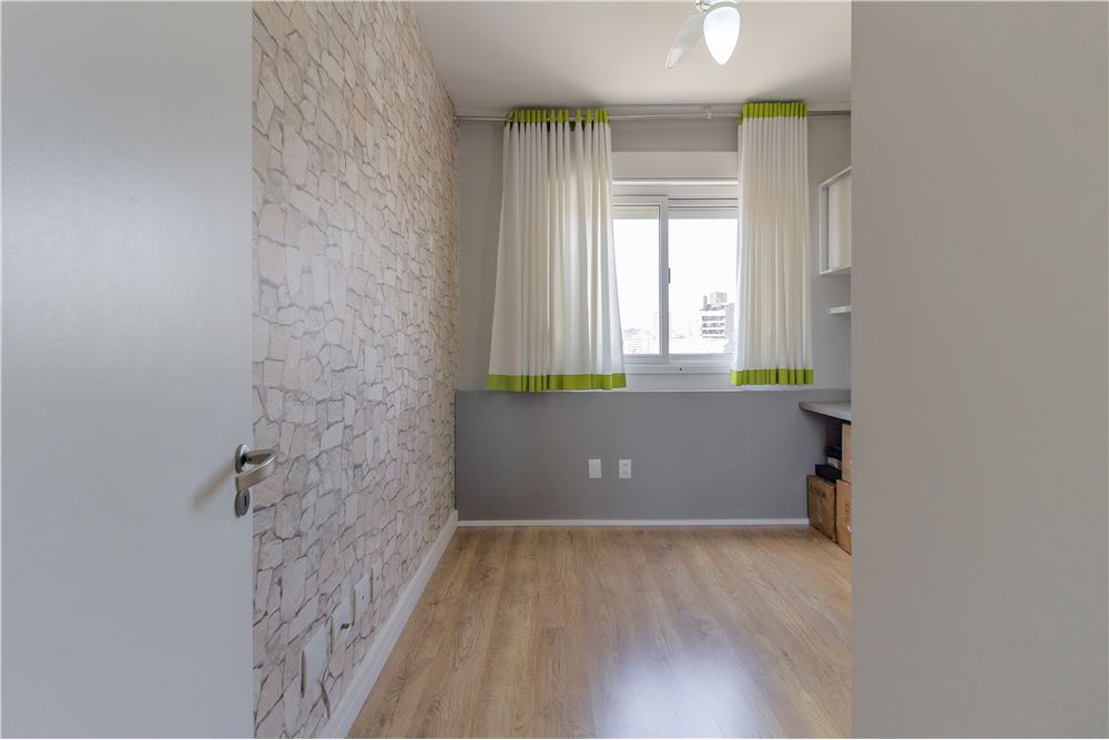 Apartamento à venda com 3 quartos, 156m² - Foto 19