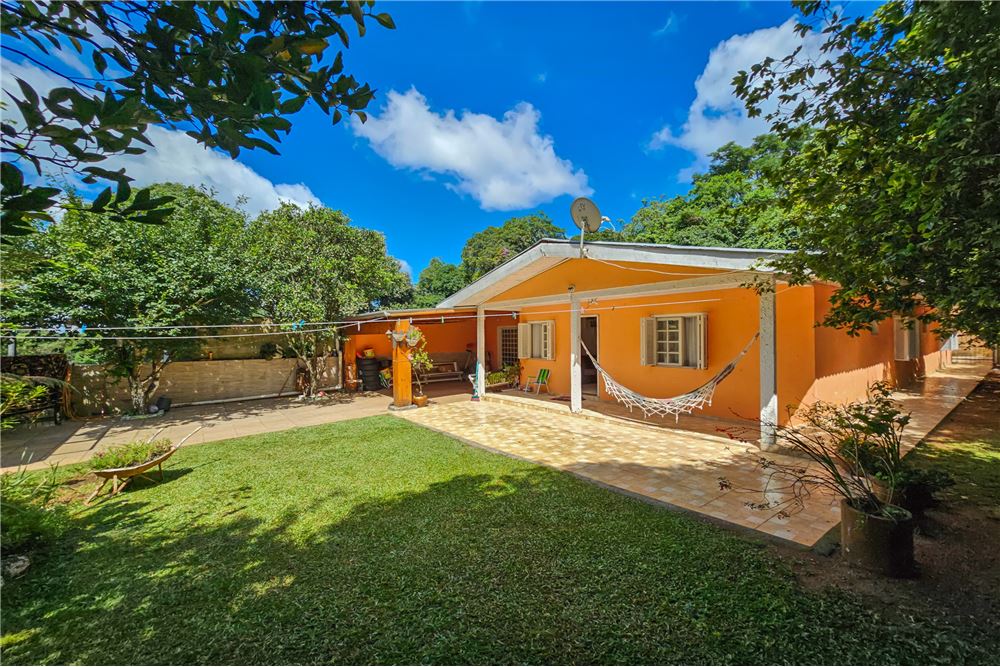 Casa de Condomínio à venda com 3 quartos, 450m² - Foto 1