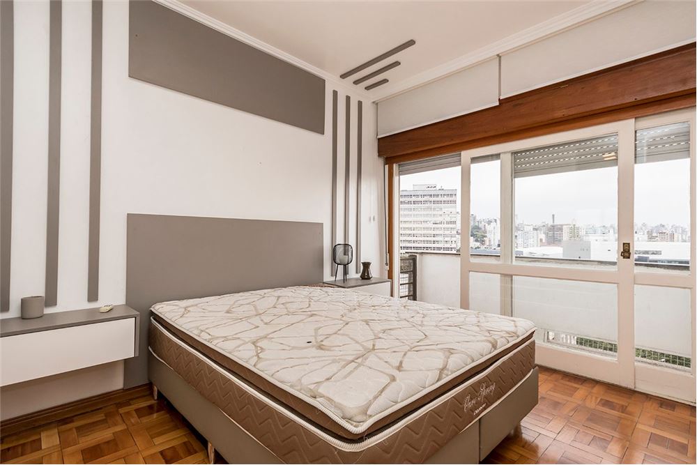 Apartamento à venda com 3 quartos, 107m² - Foto 9